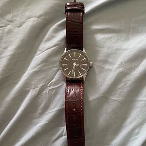 Nixon leather watch. New battery needed.